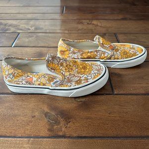 Vans Slip Ons Trippy Floral Mushroom Womens Size 7